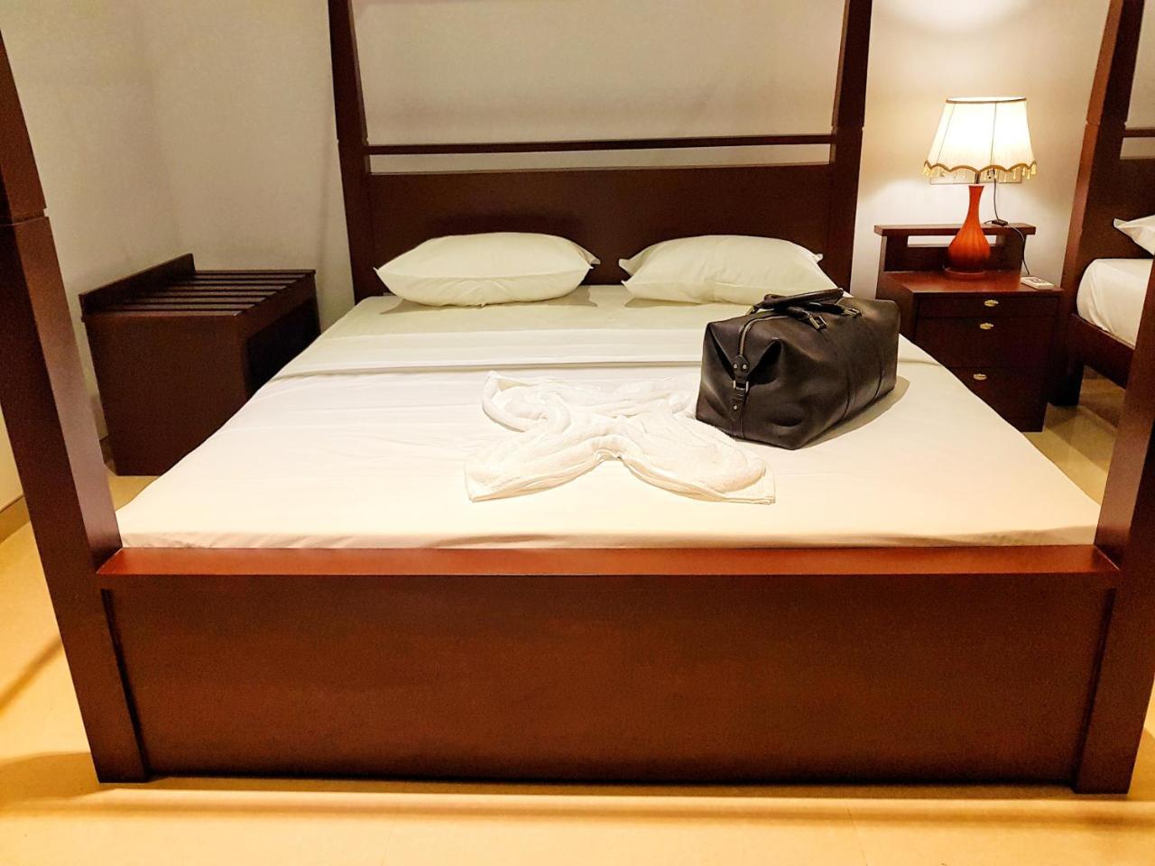 Livinya Holiday Resort Катарагама Экстерьер фото