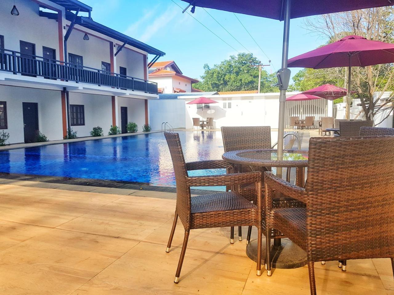 Livinya Holiday Resort Катарагама Экстерьер фото