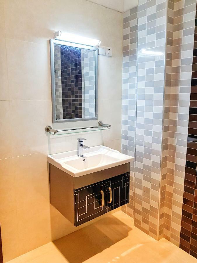 Livinya Holiday Resort Катарагама Экстерьер фото
