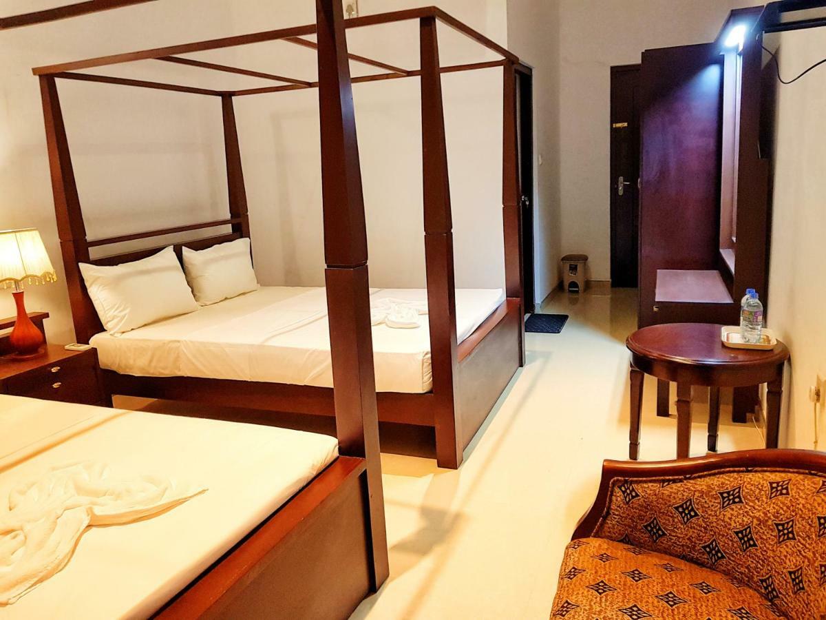 Livinya Holiday Resort Катарагама Экстерьер фото
